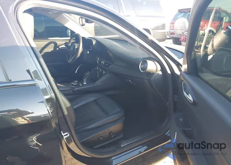 2018 Alfa Romeo Giulia Rwd из США, поврежденный, VIN ZARFAEBN7J7565230